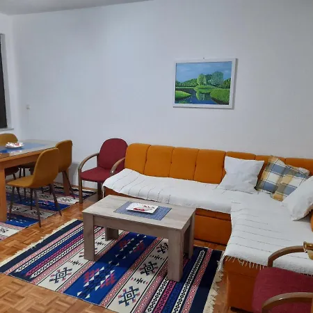 Apartman Insula *